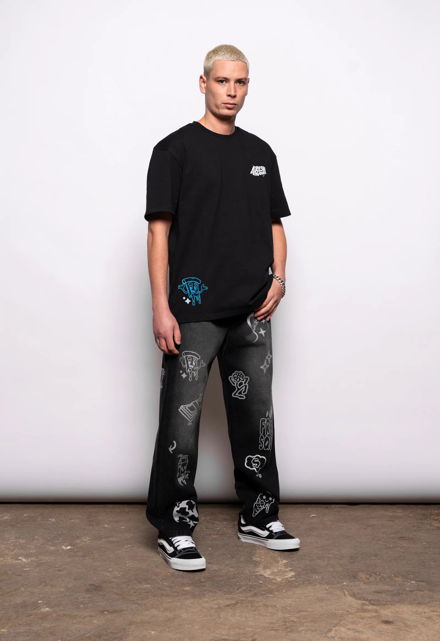 Delivery T-Shirt - Black