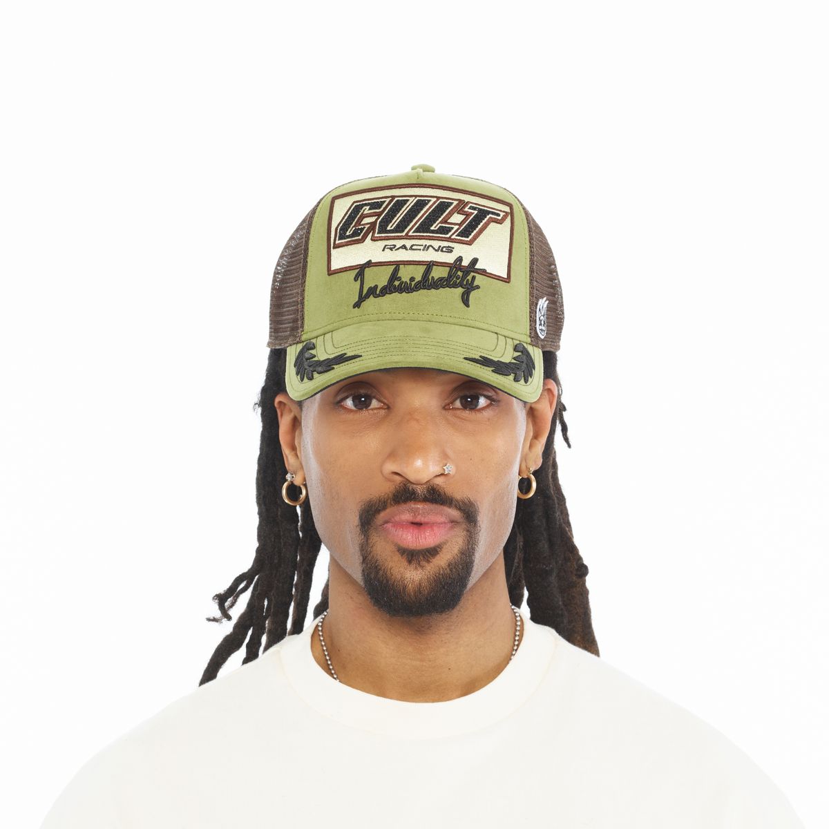MESH BACK TRUCKER CURVED VISOR " CULT RACING "
