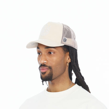 LOGO MESH BACK TRUCKER CURVED VISOR