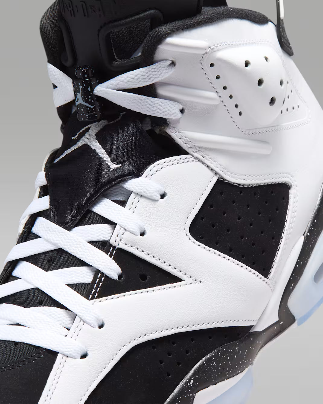 Air Jordan 6 Retro "Oreo"